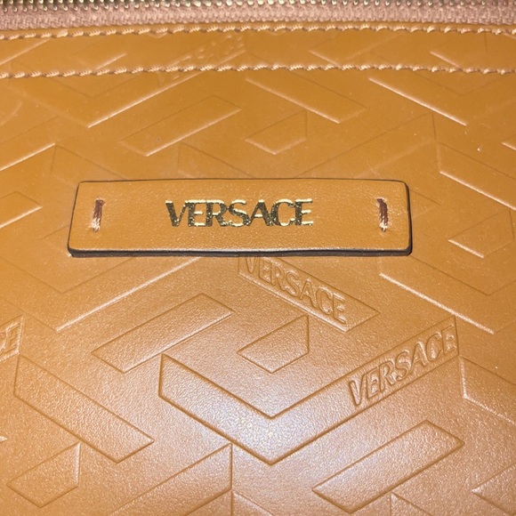 Versace Greca Embossed leather tote bag - Picture 7 of 16